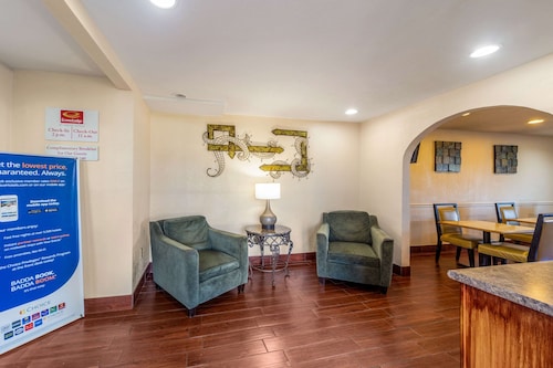 Econo Lodge Meridian South