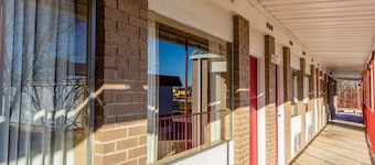 Econo Lodge Meridian South