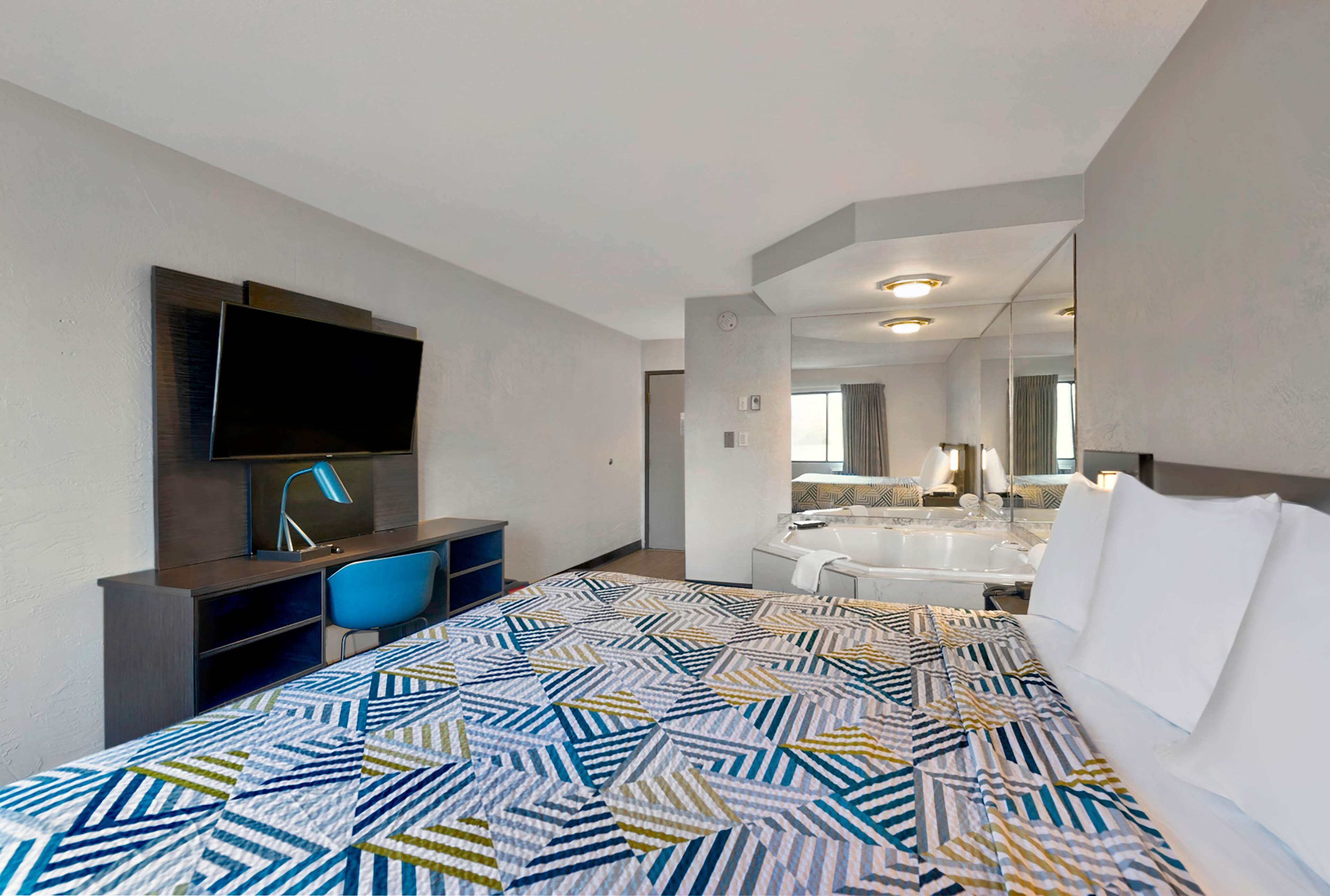 Blackout drapes, WiFi (free), bed sheets