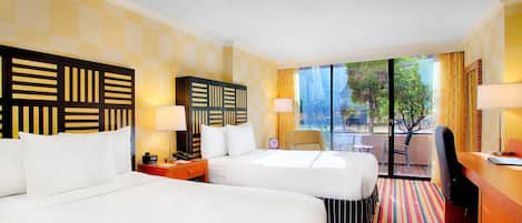 Chambre, 2 lits doubles, patio