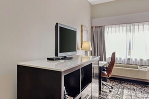 Quarto standard, 1 cama Queen, para não fumantes, cozinha (Full Kitchen) | Individualmente mobiliados, escrivaninha