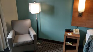 Room, 1 King Bed, Accessible, Non Smoking | Living area | 32-inch LCD TV with satellite channels, TV