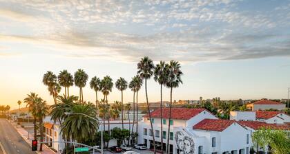 Casablanca Inn