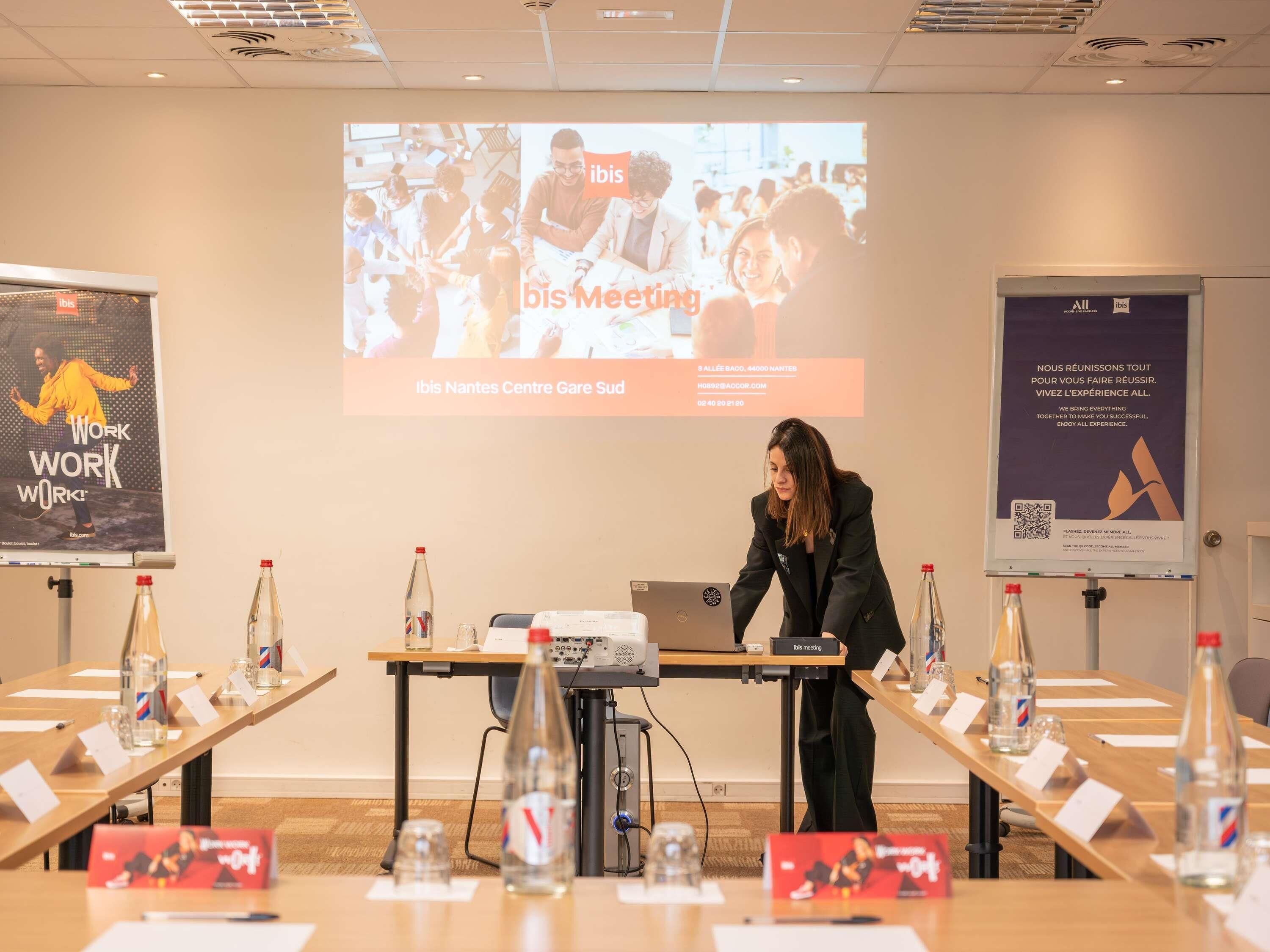 Toplantı salonu/imkânları