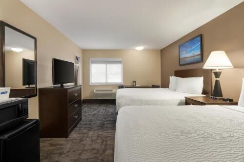 In-room safe, desk, iron/ironing board, cots/infant beds