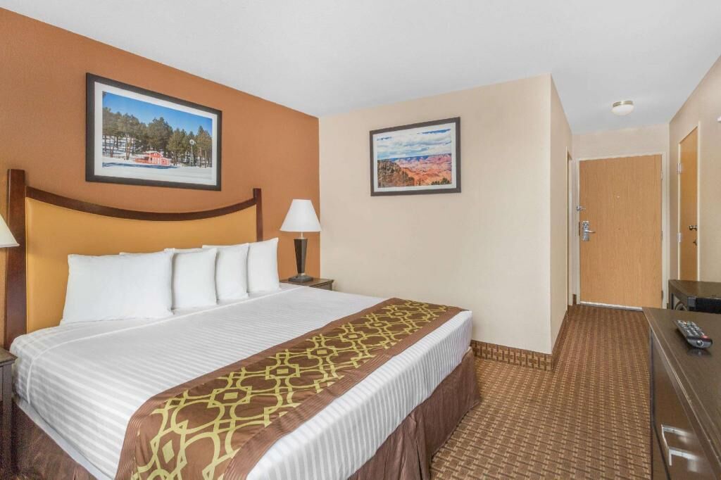 In-room safe, desk, iron/ironing board, cots/infant beds