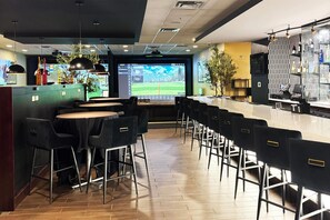 Bar (trong khuôn viên)