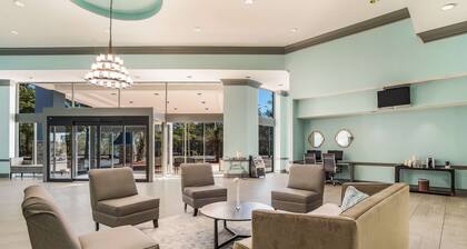 Clarion Inn & Suites Florence - Darlington