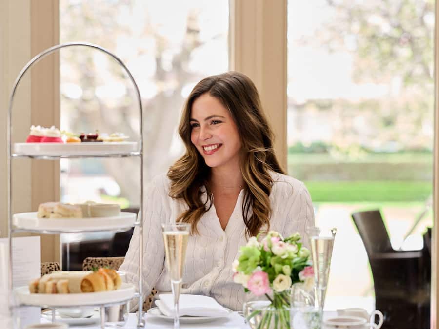 Breakfast, lunch, dinner served; garden views