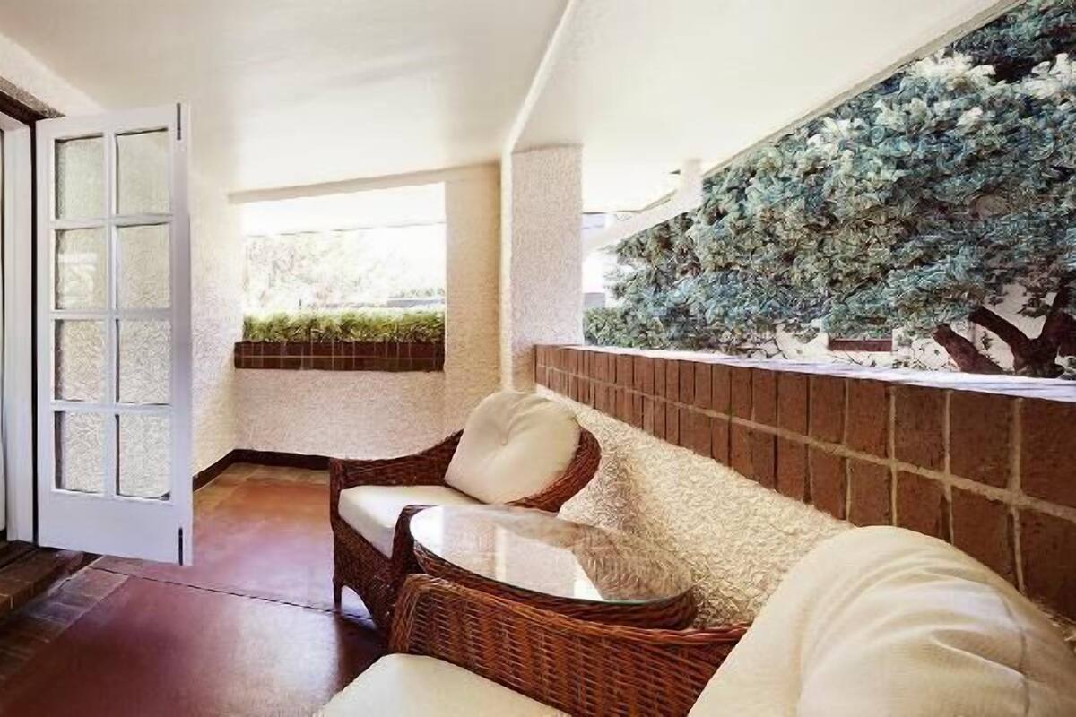 Premium bedding, pillowtop beds, minibar, in-room safe