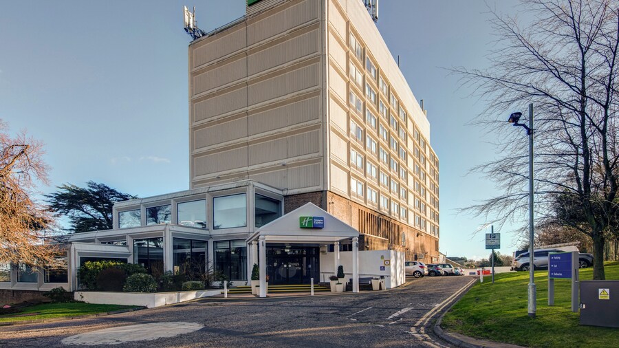 Holiday Inn Express Edinburgh City West by IHG