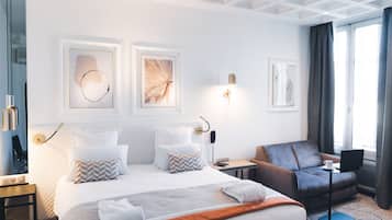 Literie de qualité supérieure, coffres-forts dans les chambres, bureau