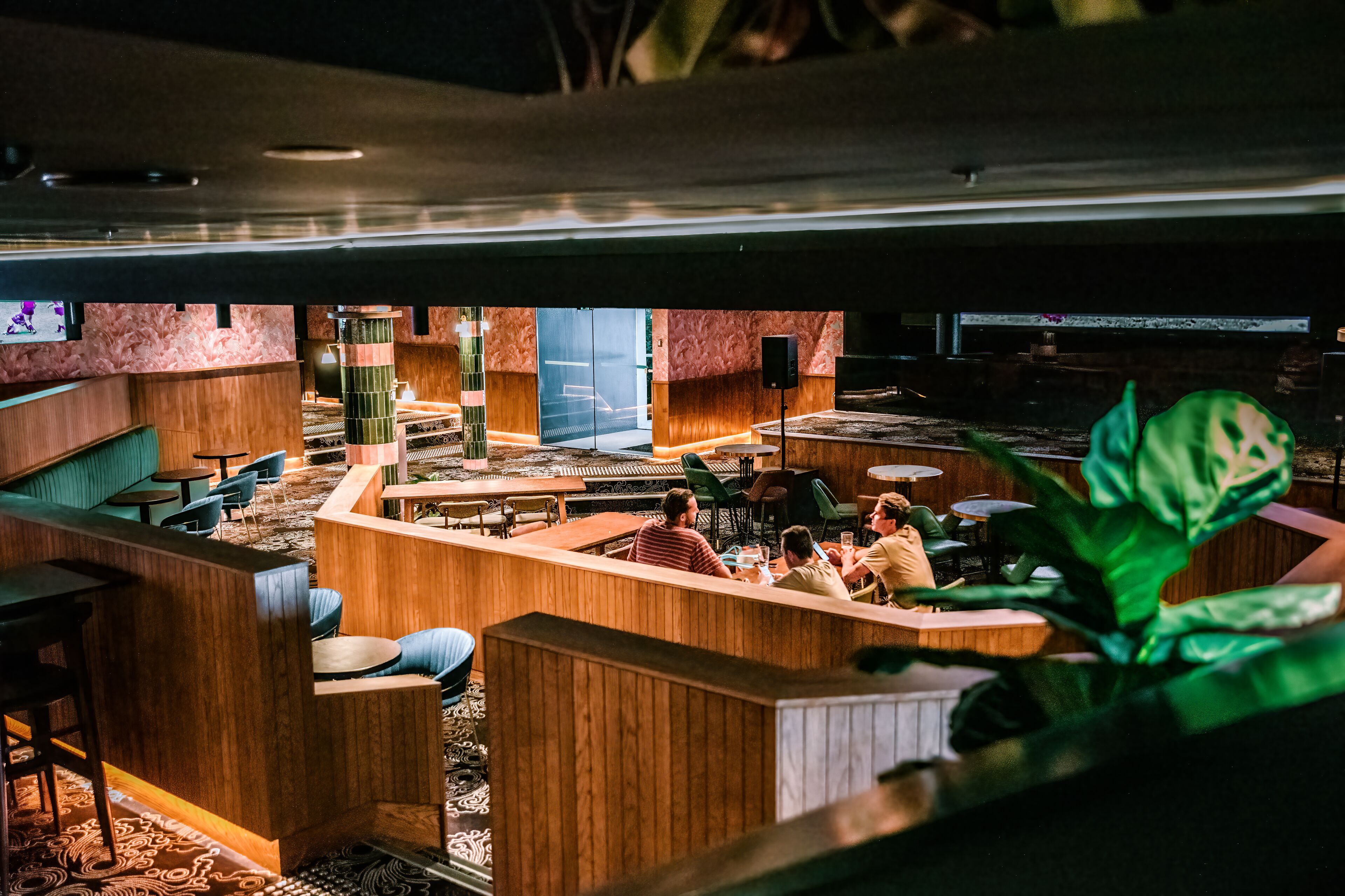 breakfast, lunch, dinner served; beach views