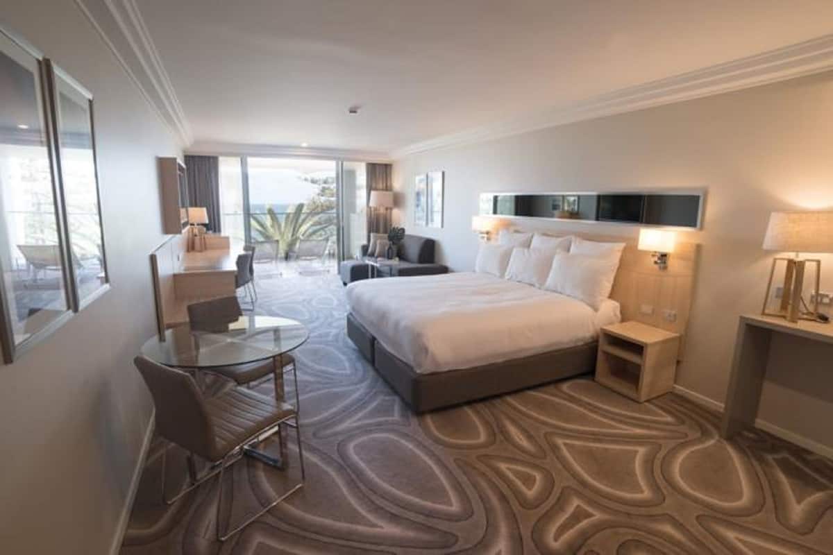 Suite, 1 trÚs grand lit et 1 canapé-lit, en front de plage