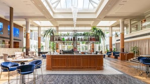 4 bar/lounge, bar olahraga