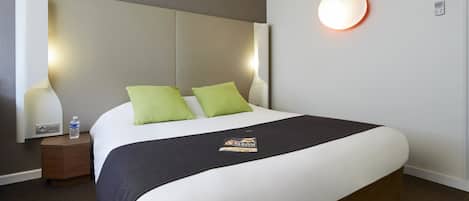Standard Room, 1 Double Bed | Premium bedding, desk, laptop workspace, blackout drapes