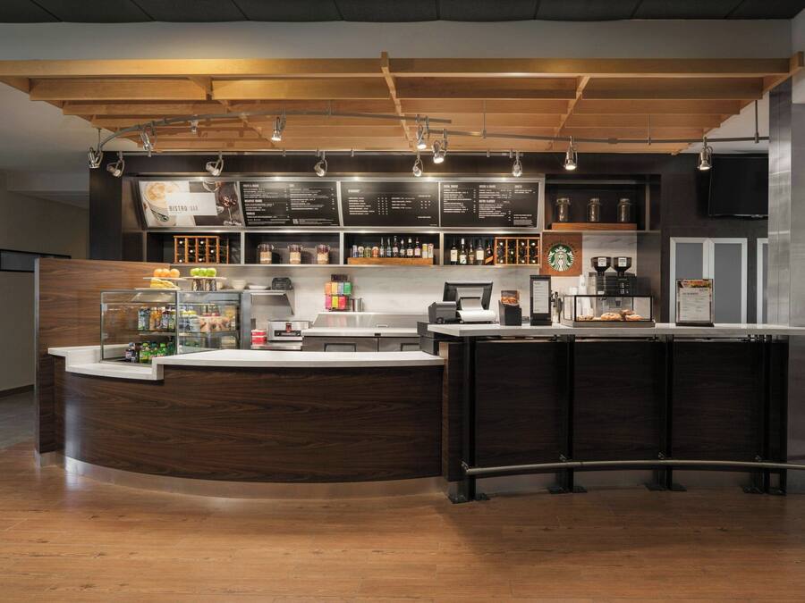 Breakfast and dinner served