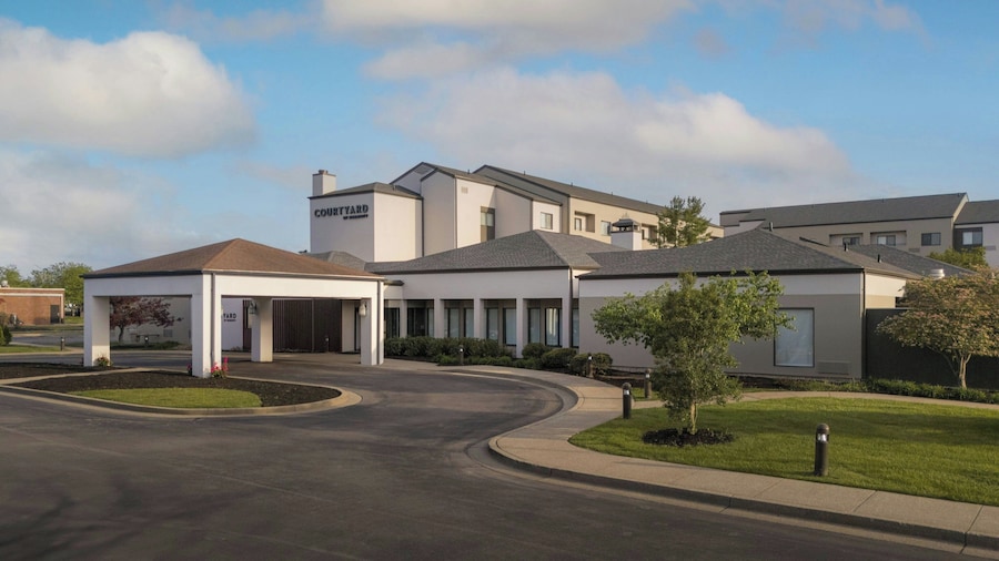 Courtyard by Marriott Louisville East