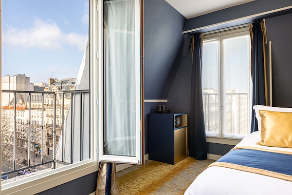 Superior Triple Room | Premium bedding, minibar, in-room safe, desk