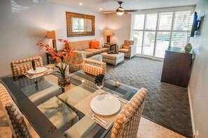 Deluxe Room, 2 Bedrooms | In-room dining