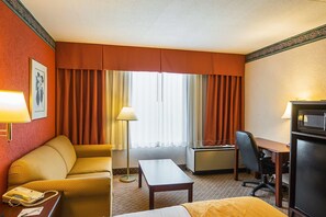 Room, 1 Queen Bed with Sofa bed, Non Smoking | Premium bedding, desk, blackout drapes, iron/ironing board