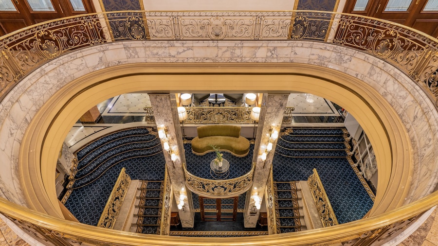 El Avenida Palace Hotel