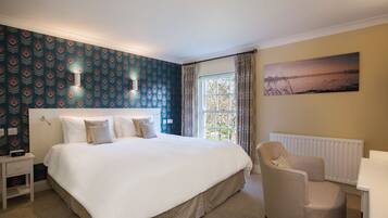 Premium Double or Twin Room | In-room safe, iron/ironing board, rollaway beds, free WiFi