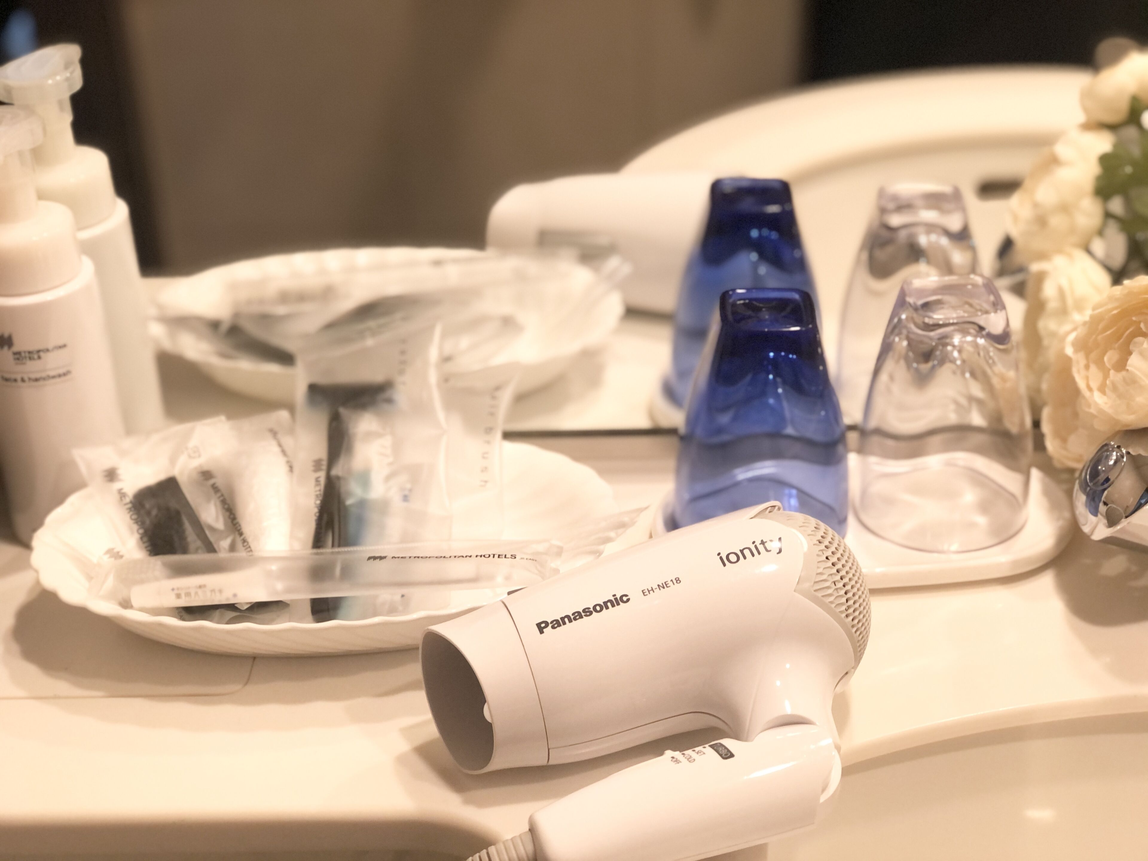 1 bedroom, down duvets, in-room safe, desk