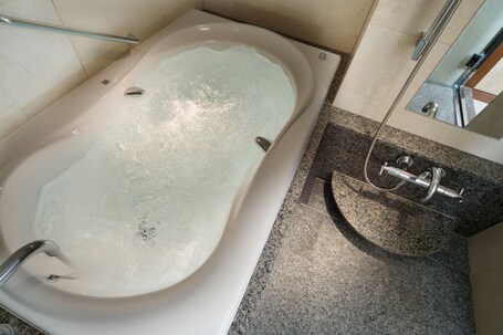 Hotel Metropolitan Tokyo Ikebukuro - Image 26