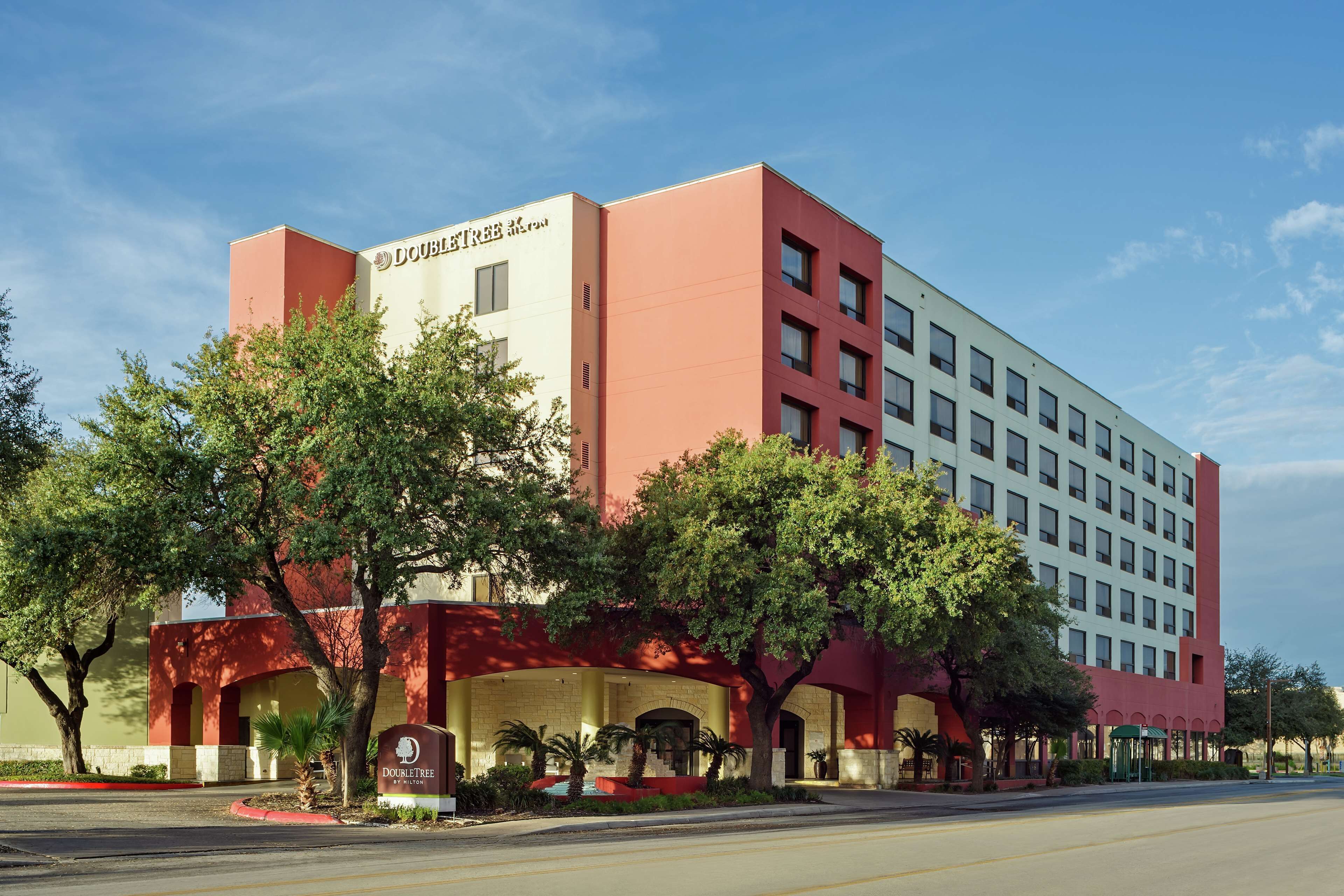 Photo - DoubleTree by Hilton San Antonio Downtown