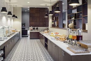 Breakfast, lunch, dinner served; American cuisine, pool views