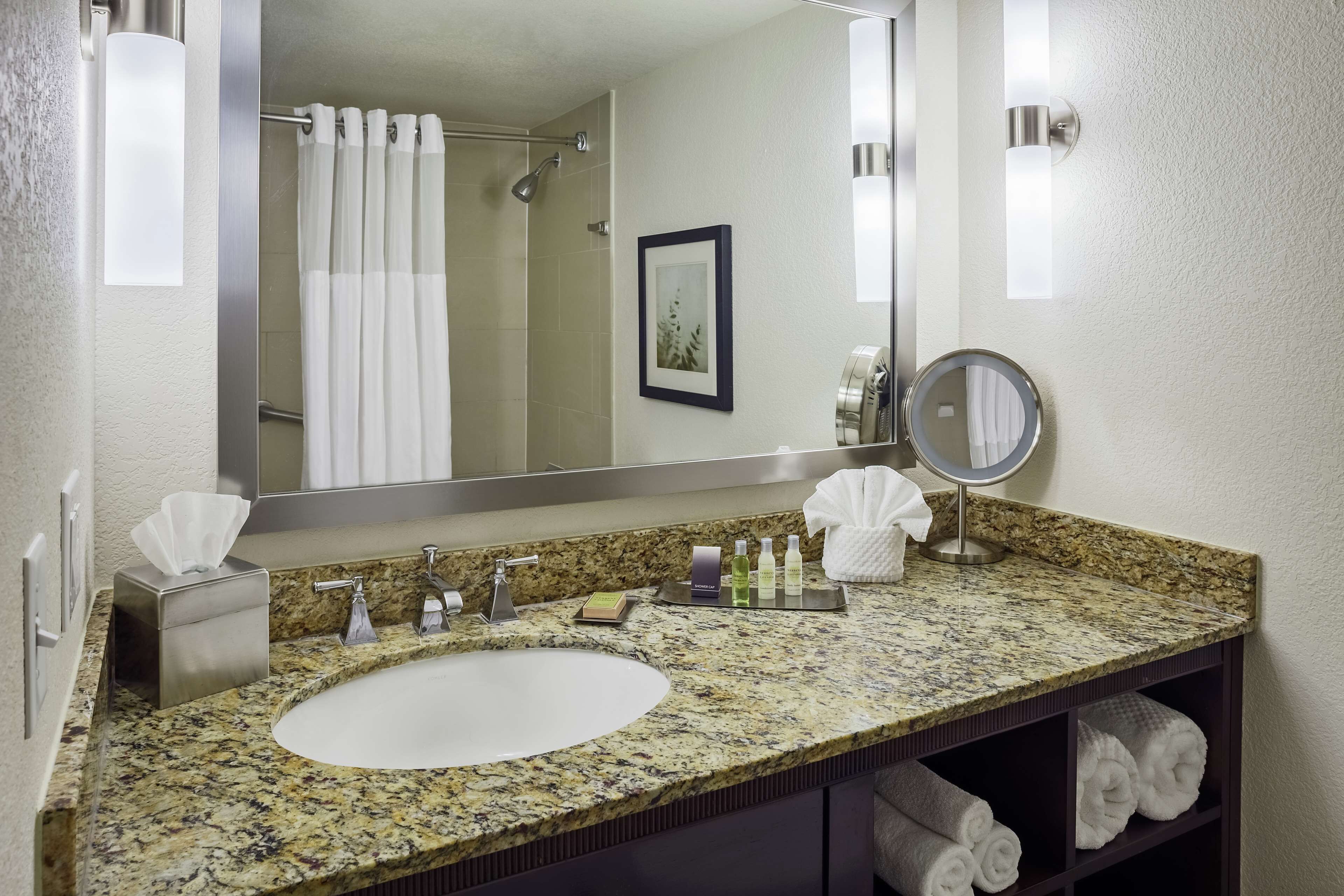 Photo - DoubleTree by Hilton San Antonio Downtown