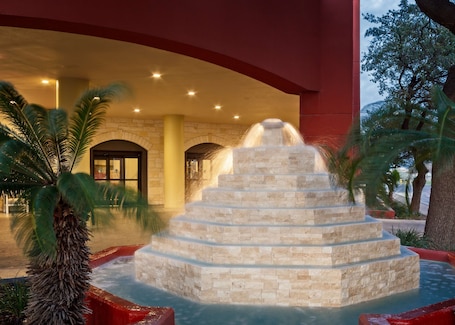 Exterior. DoubleTree by Hilton San Antonio Downtown