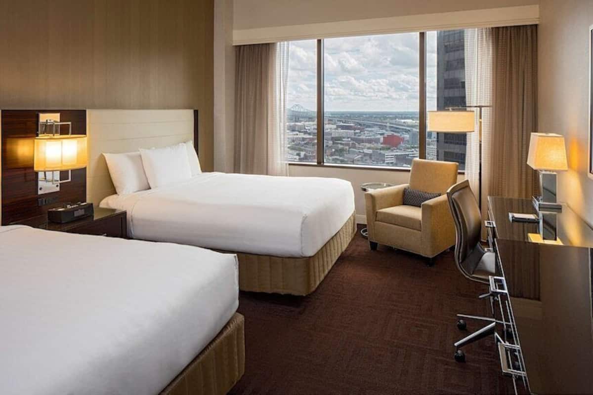 Premium bedding, pillowtop beds, in-room safe, desk