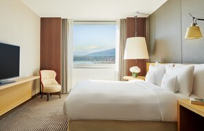 Suite, Lake View (Panoramic) | Lake view - InterContinental Geneve by IHG (Geneva)