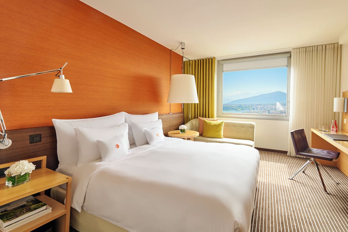 Ropa de cama de alta calidad, minibar, caja fuerte y escritorio