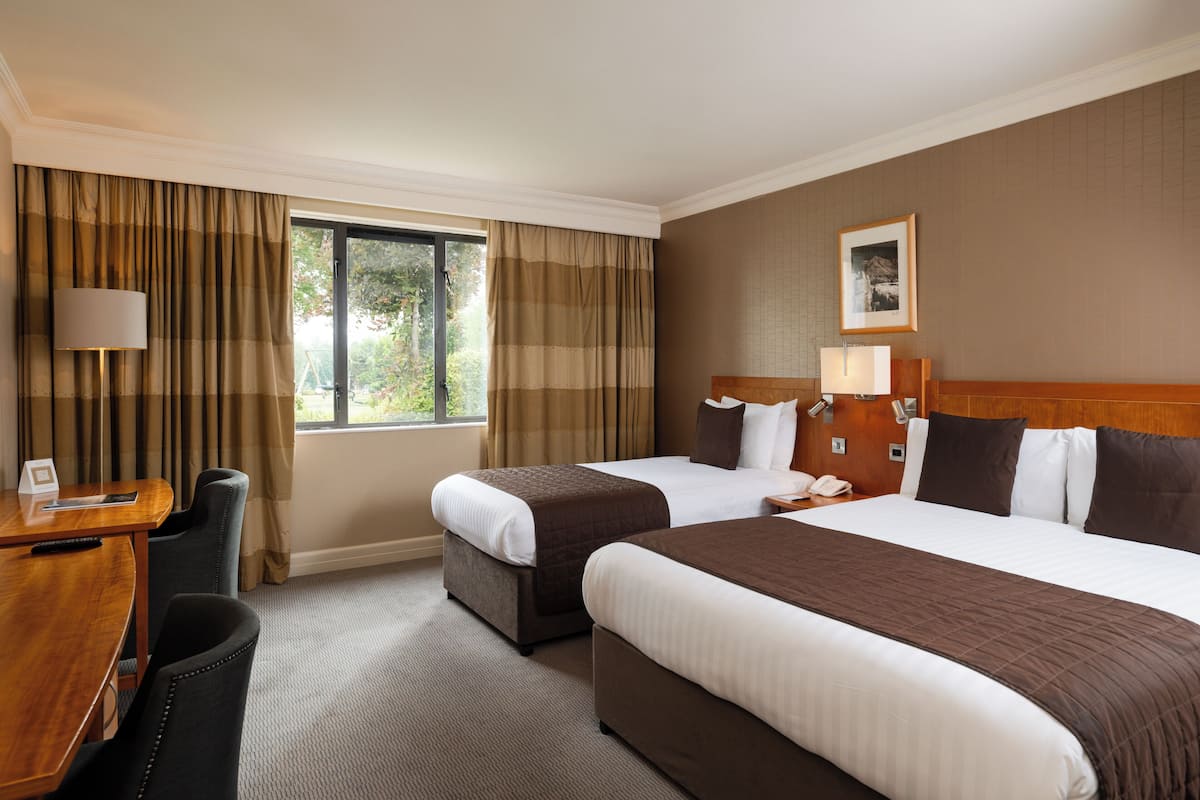 In-room safe, desk, iron/ironing board, free WiFi
