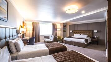 In-room safe, desk, iron/ironing board, free WiFi