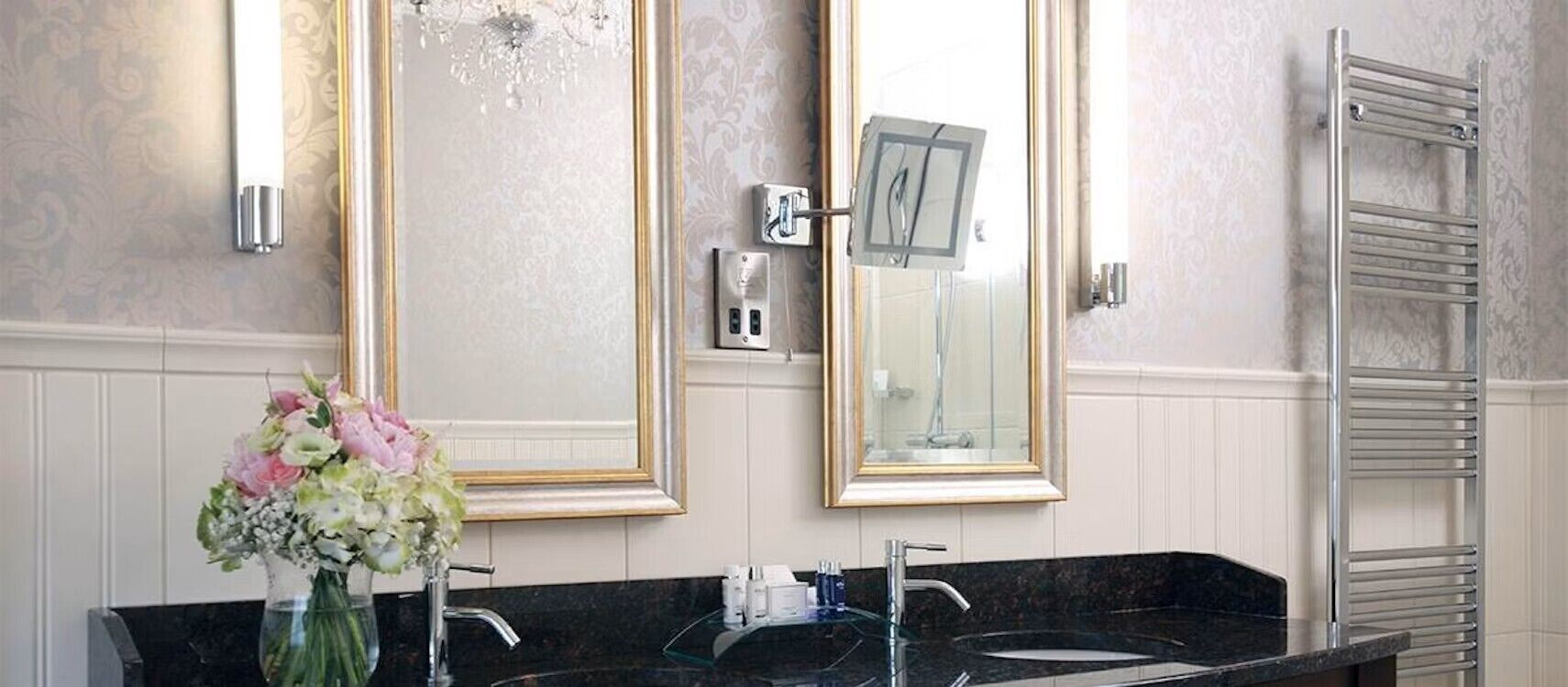 combined shower/bathtub, free toiletries, hair dryer, towels