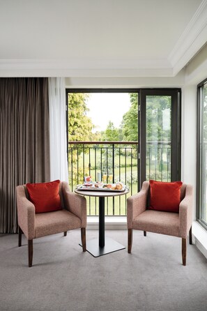 Suite estudio junior | Caja fuerte, escritorio, tabla de planchar con plancha y wifi gratis