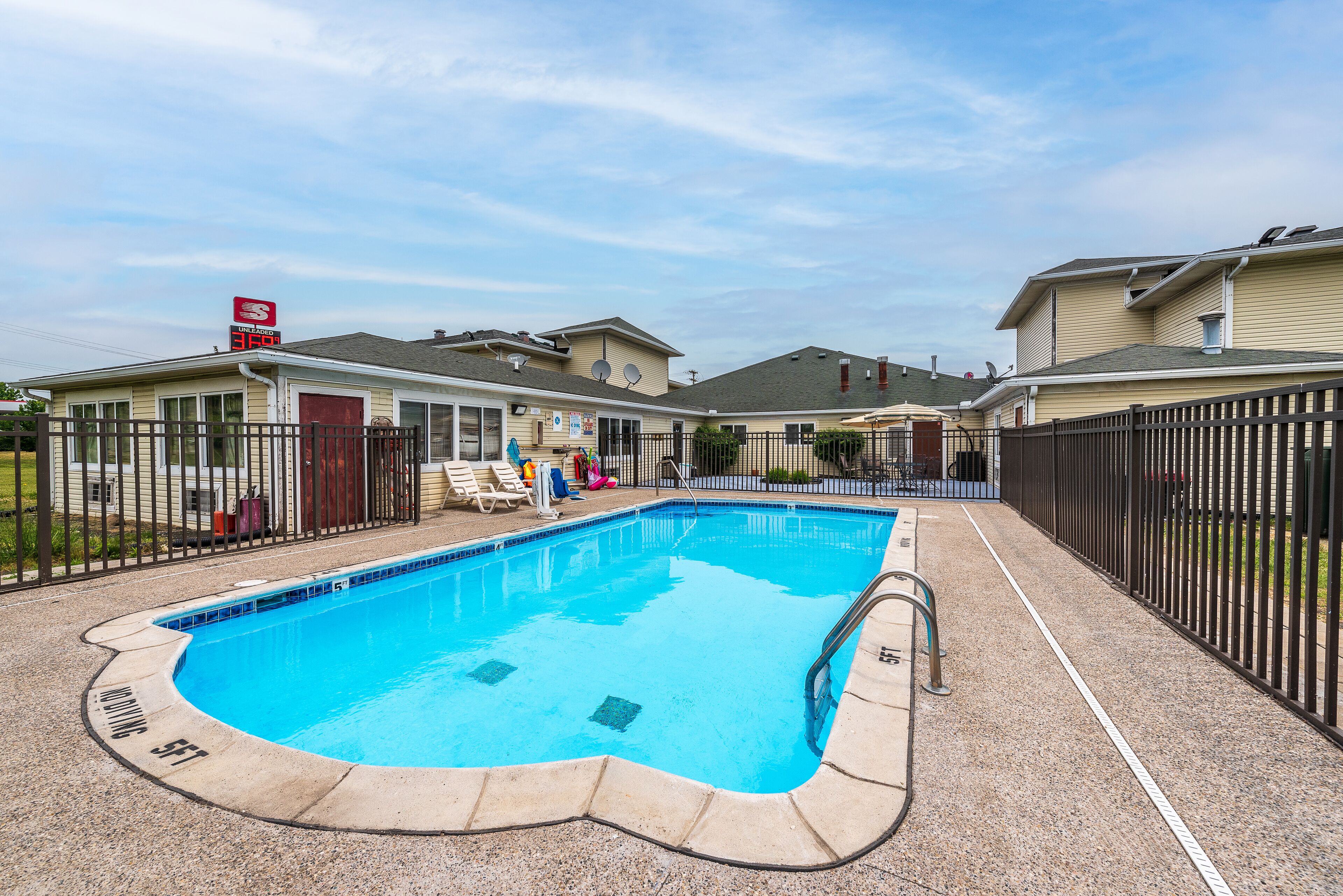 Alberca al aire libre por temporada 