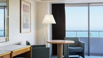 Premium bedding, down comforters, pillowtop beds, in-room safe