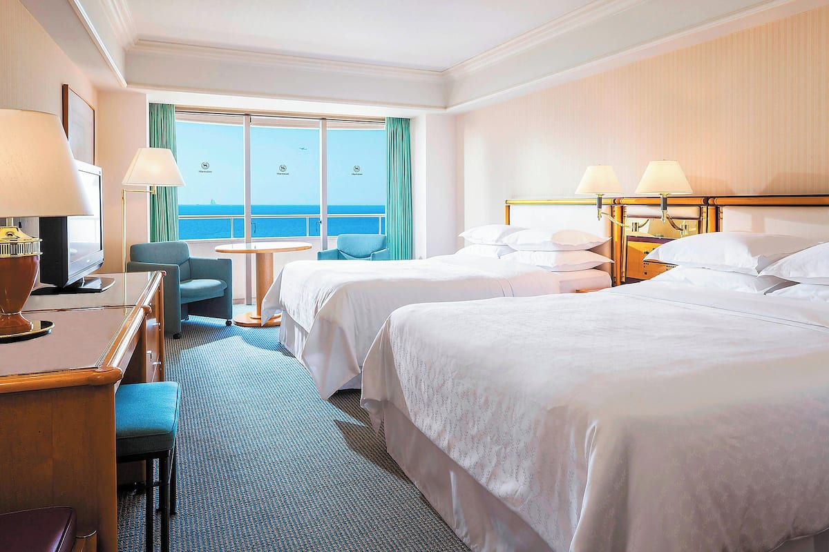 Premium bedding, down comforters, pillowtop beds, in-room safe