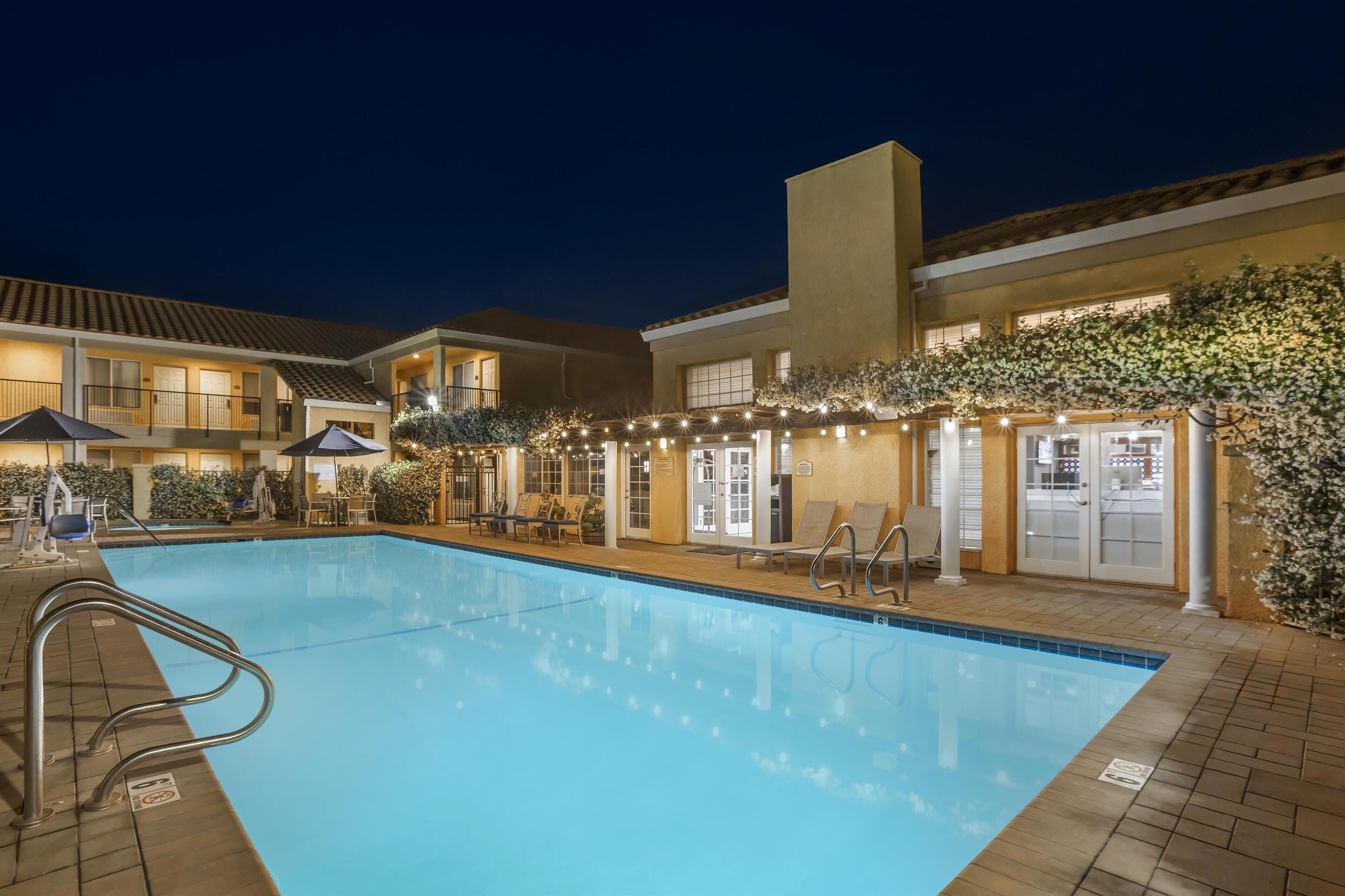 outdoor pool, pool umbrellas