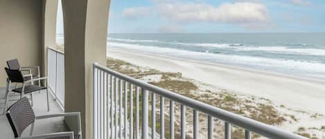 Executive Suite, 1 Bedroom, Oceanfront | Premium bedding, in-room safe, desk, laptop workspace