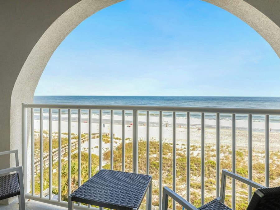 Quarto, 2 camas Queen, sacada, de frente para o oceano (Balcony) | Roupas de cama premium, cofres nos quartos, escrivaninha