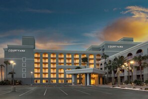 Exterior - Courtyard by Marriott Jacksonville Beach Oceanfront (Jacksonville Beach)