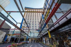Front of property - Porto Palácio Hotel by The Editory (Porto)