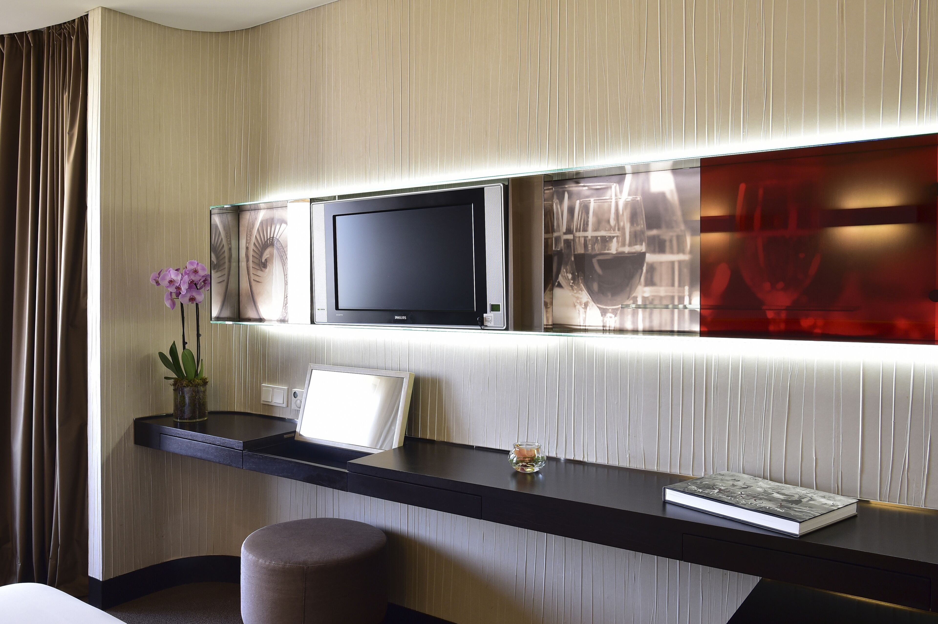 1 bedroom, minibar, in-room safe, desk