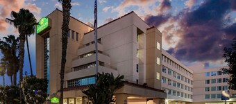La Quinta Inn & Suites by Wyndham Anaheim